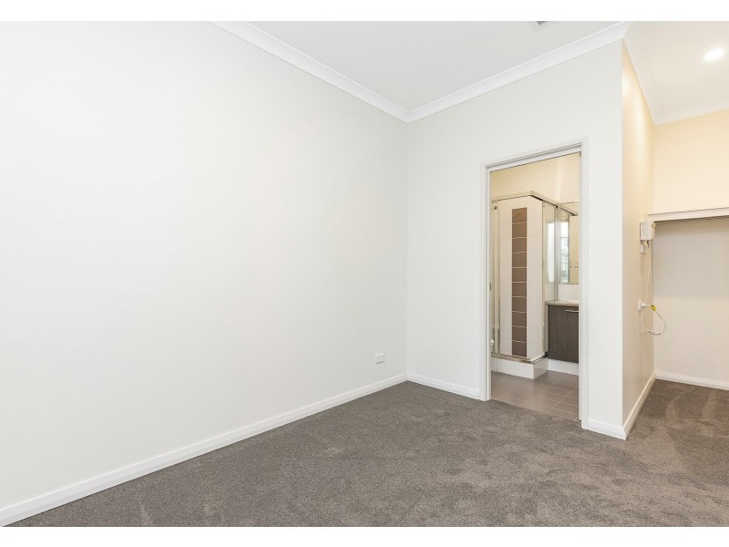 215 Camborne Parkway, Butler WA 6036