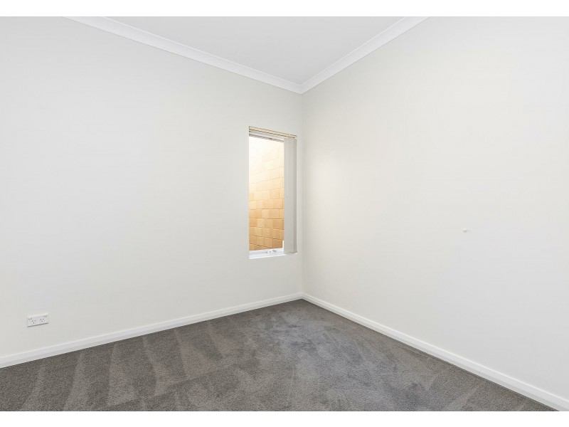 215 Camborne Parkway, Butler WA 6036