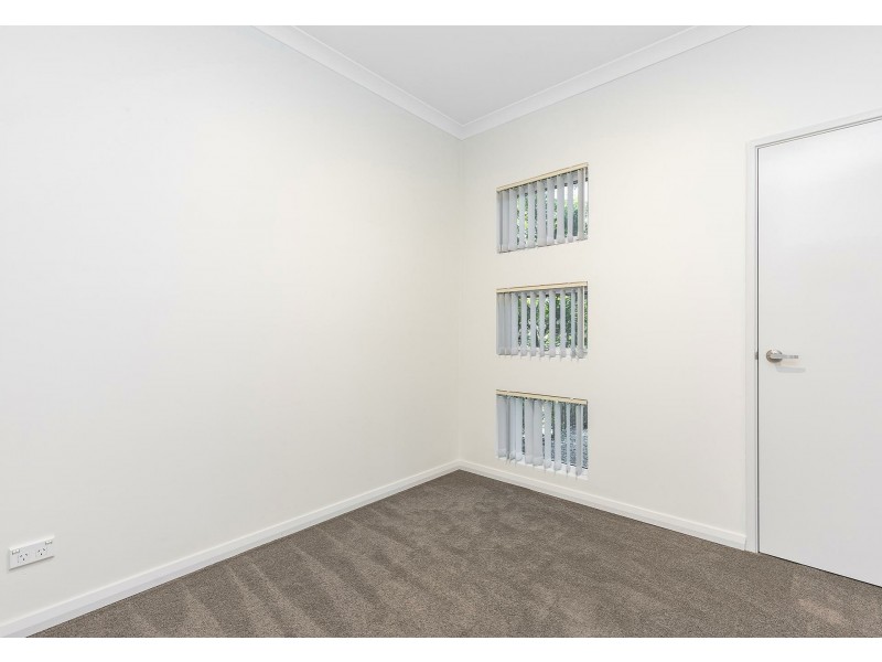 215 Camborne Parkway, Butler WA 6036