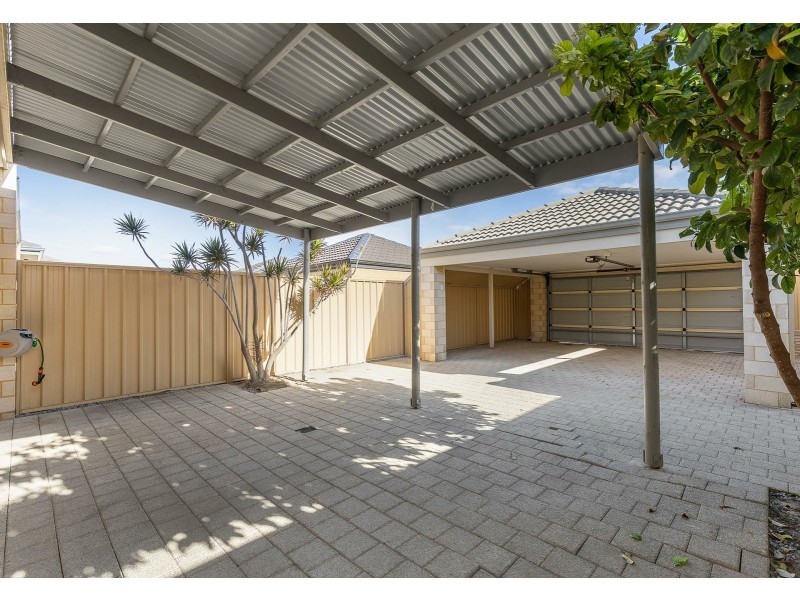 215 Camborne Parkway, Butler WA 6036