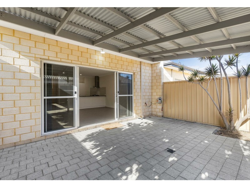 215 Camborne Parkway, Butler WA 6036