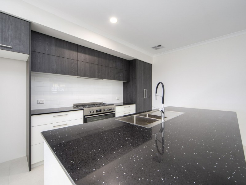 21 Juniper Loop, Alkimos WA 6038