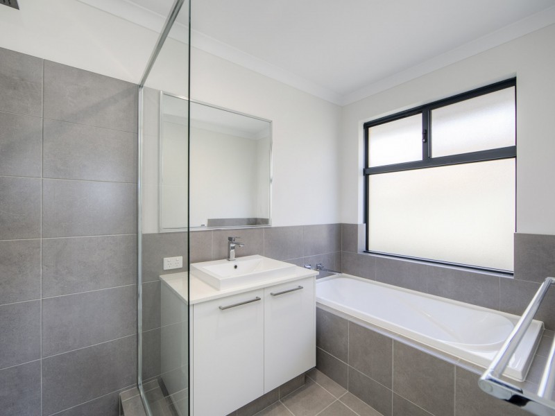 21 Juniper Loop, Alkimos WA 6038