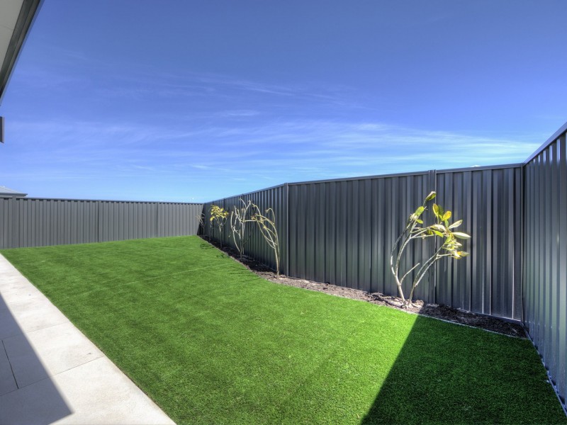 21 Juniper Loop, Alkimos WA 6038