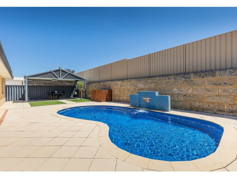 19 Wiltshire Entrance, Butler WA 6036