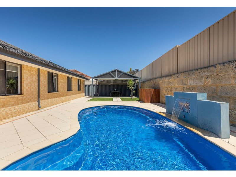 19 Wiltshire Entrance, Butler WA 6036