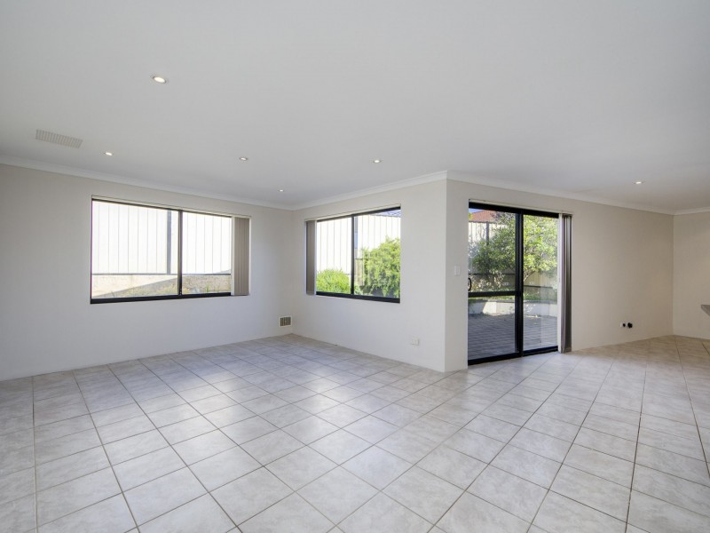 9 Ely Place, Clarkson WA 6030