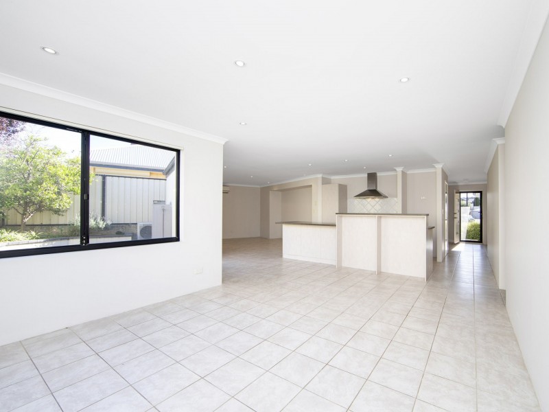 9 Ely Place, Clarkson WA 6030