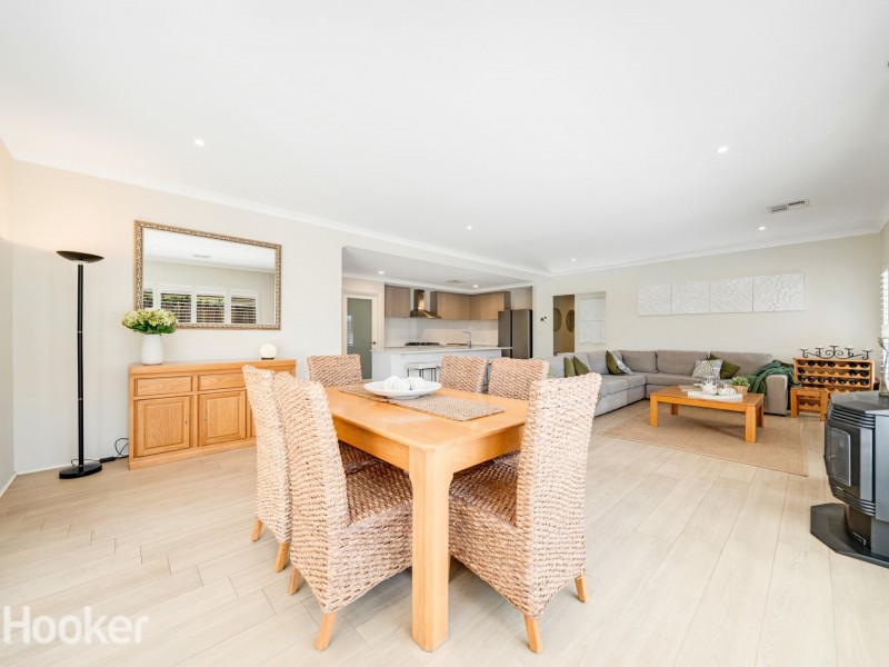 19 Badminton Cross, The Vines WA 6069