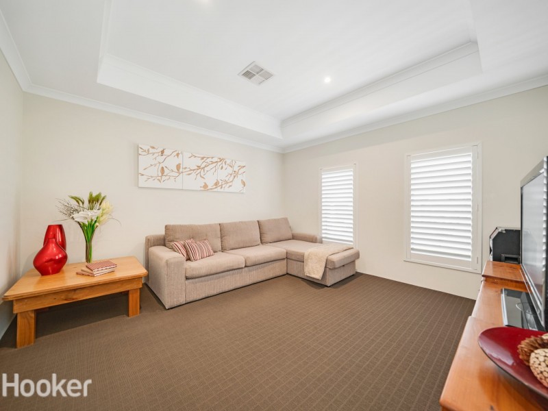 19 Badminton Cross, The Vines WA 6069