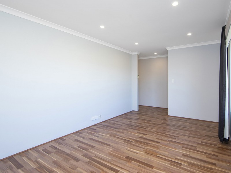 25 Kurrajong Boulevard, Banksia Grove WA 6031