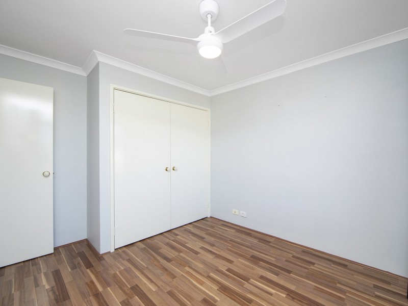 25 Kurrajong Boulevard, Banksia Grove WA 6031