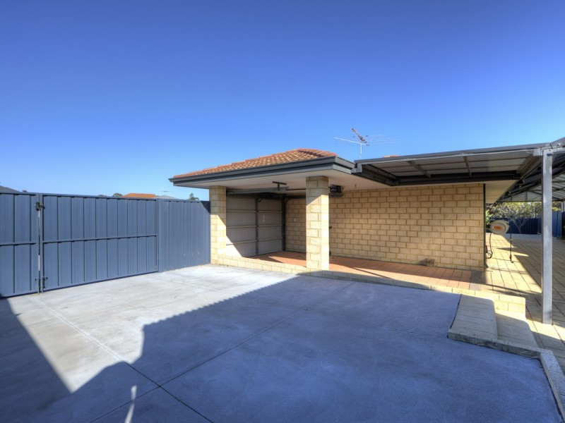 25 Kurrajong Boulevard, Banksia Grove WA 6031