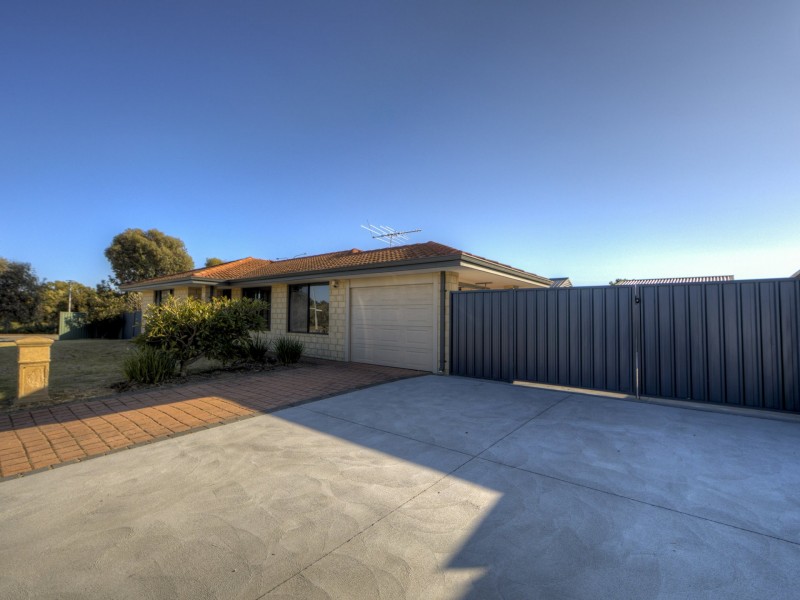 25 Kurrajong Boulevard, Banksia Grove WA 6031