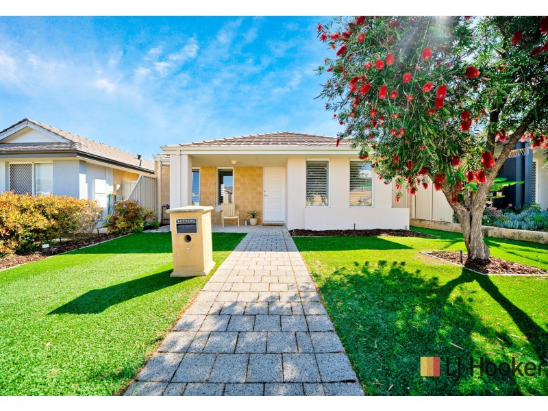 7 Headsail Brace, Alkimos WA 6038