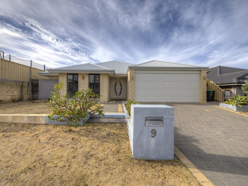 9 Oakbank Crescent, Butler WA 6036