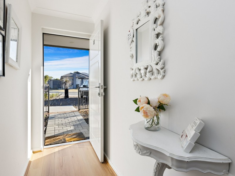 81 Elmridge Parkway, Ellenbrook WA 6069