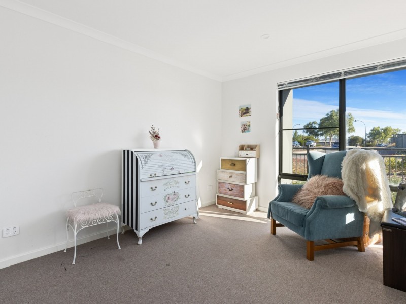 81 Elmridge Parkway, Ellenbrook WA 6069