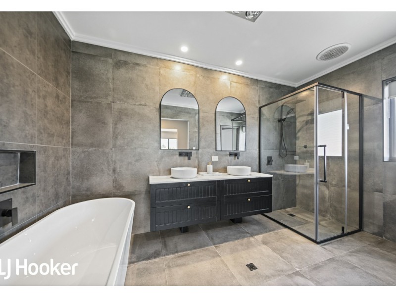 6B Traine Court, Heathridge WA 6027