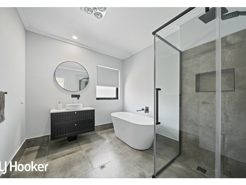 6B Traine Court, Heathridge WA 6027