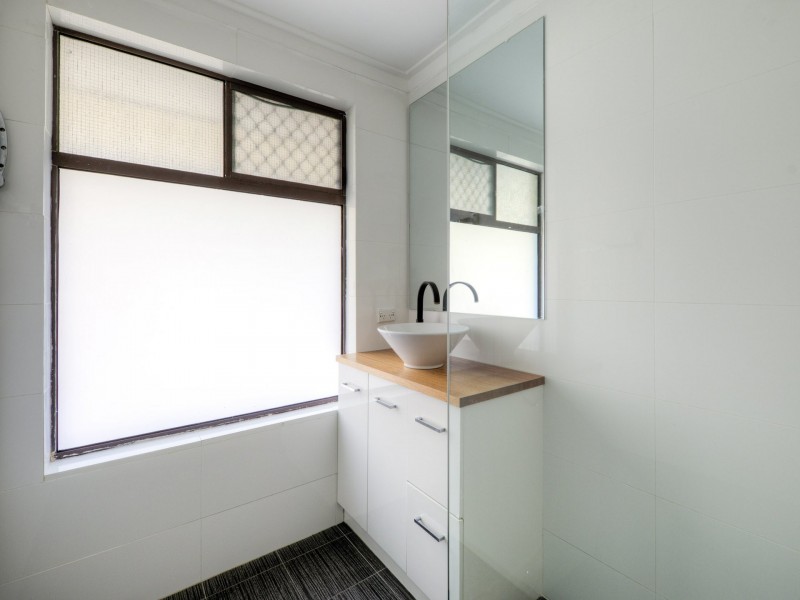 55 Redcliffe Avenue, Balga WA 6061