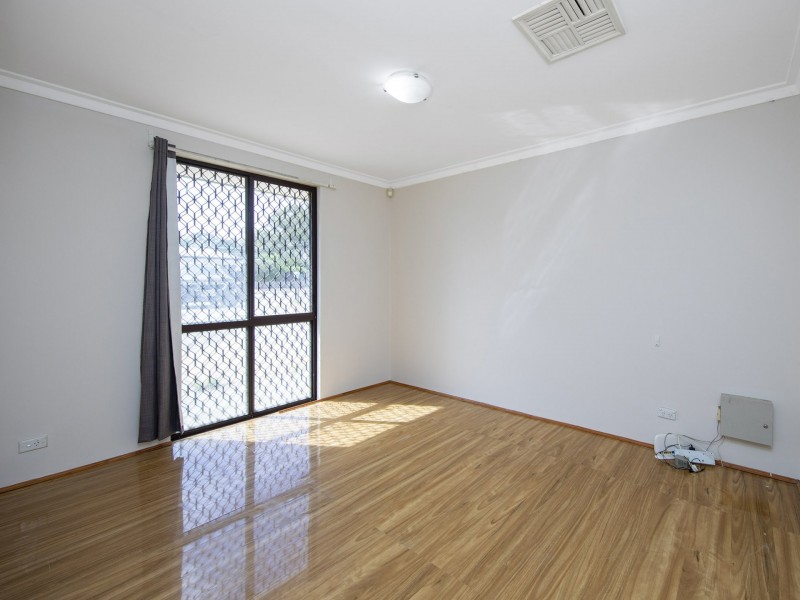 55 Redcliffe Avenue, Balga WA 6061