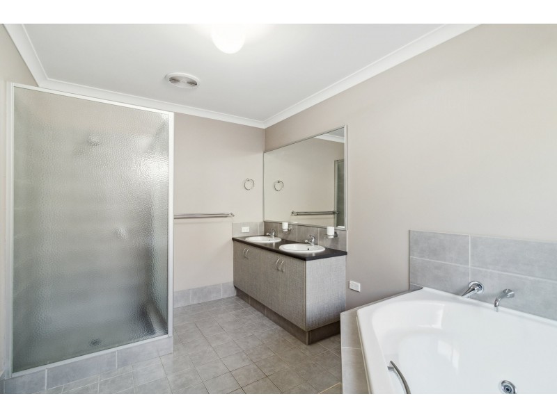 59 Redstone Trail, Ellenbrook WA 6069