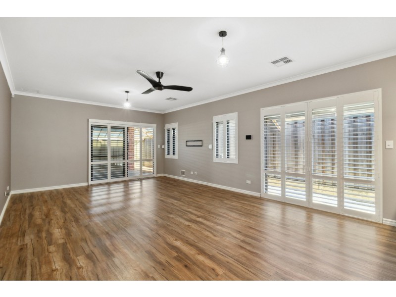 59 Redstone Trail, Ellenbrook WA 6069