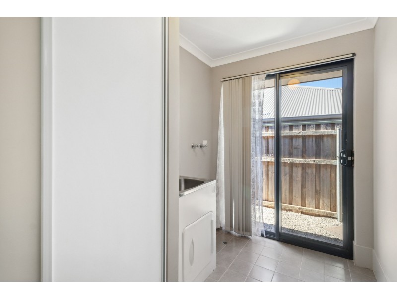 59 Redstone Trail, Ellenbrook WA 6069