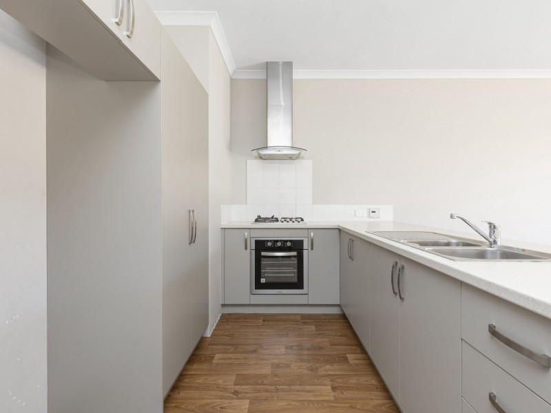 53 Kerkeri Heights, Lakelands WA 6180