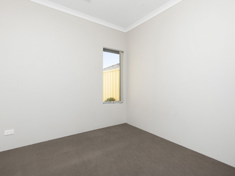 53 Kerkeri Heights, Lakelands WA 6180