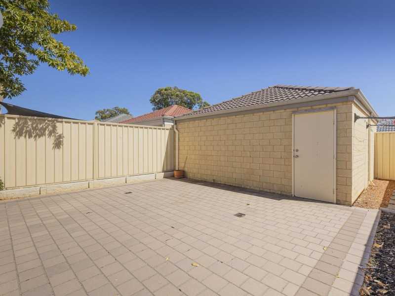53 Kerkeri Heights, Lakelands WA 6180