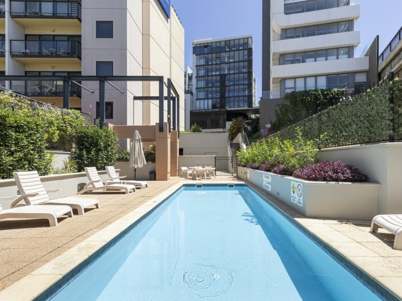 211/112 Mounts Bay Road, Perth WA 6000