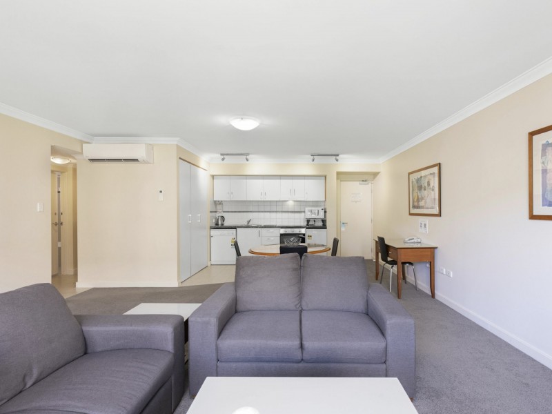 211/112 Mounts Bay Road, Perth WA 6000