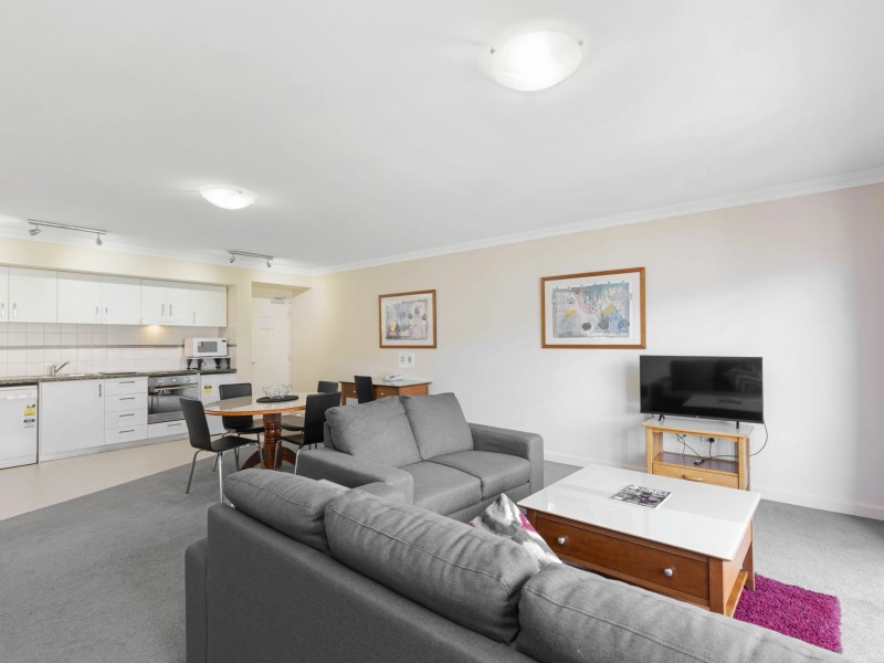 211/112 Mounts Bay Road, Perth WA 6000