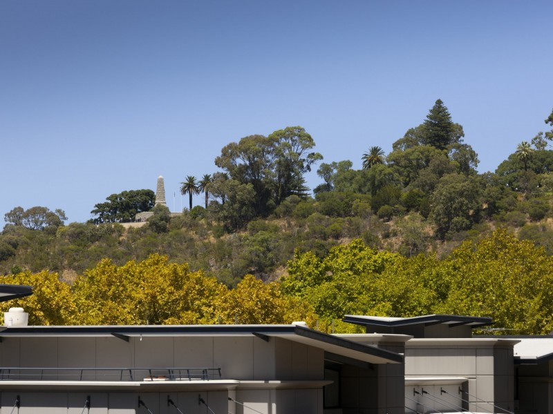 211/112 Mounts Bay Road, Perth WA 6000