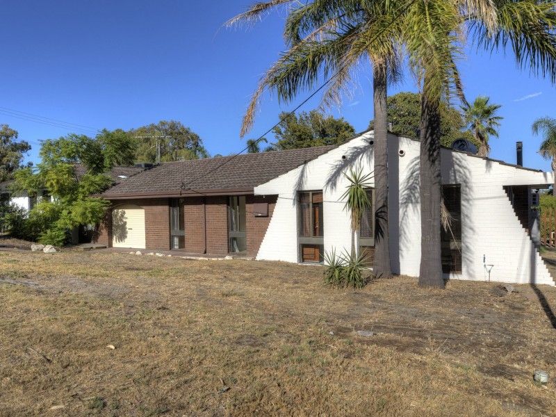 27 Barndie Way, Wanneroo WA 6065