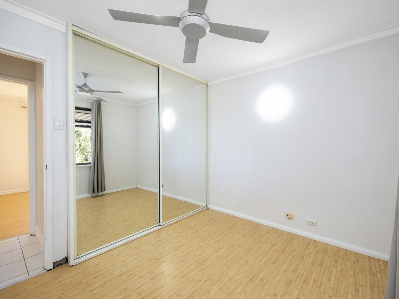 27 Barndie Way, Wanneroo WA 6065