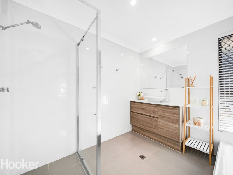 6 Rhagodia Court, Heathridge WA 6027