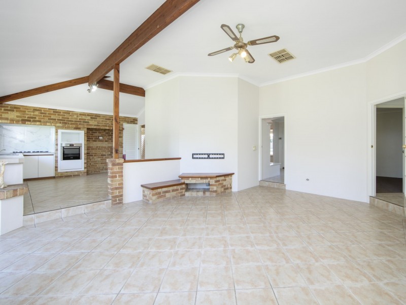 93 Clipper Drive, Ballajura WA 6066