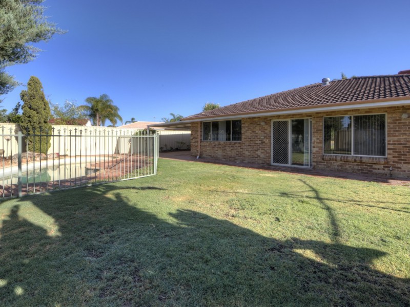 93 Clipper Drive, Ballajura WA 6066