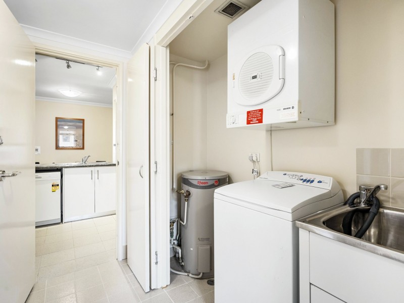 409/112 Mounts Bay Road, Perth WA 6000