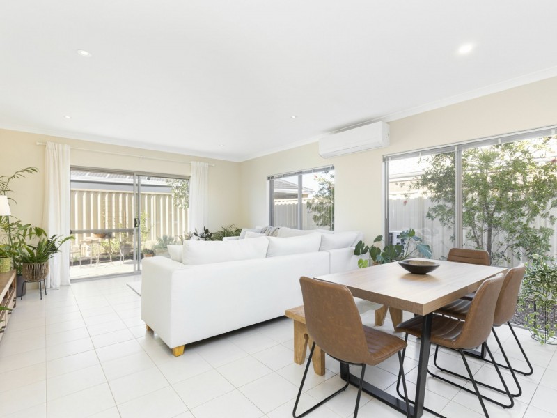 25 Carmathen Avenue, Butler WA 6036