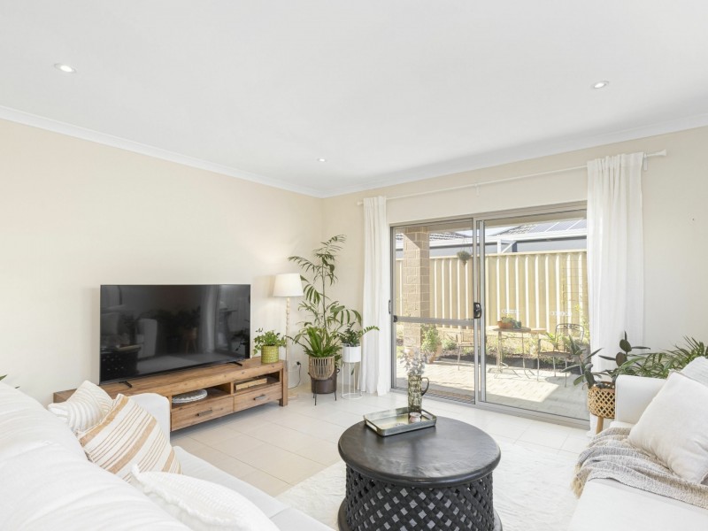 25 Carmathen Avenue, Butler WA 6036