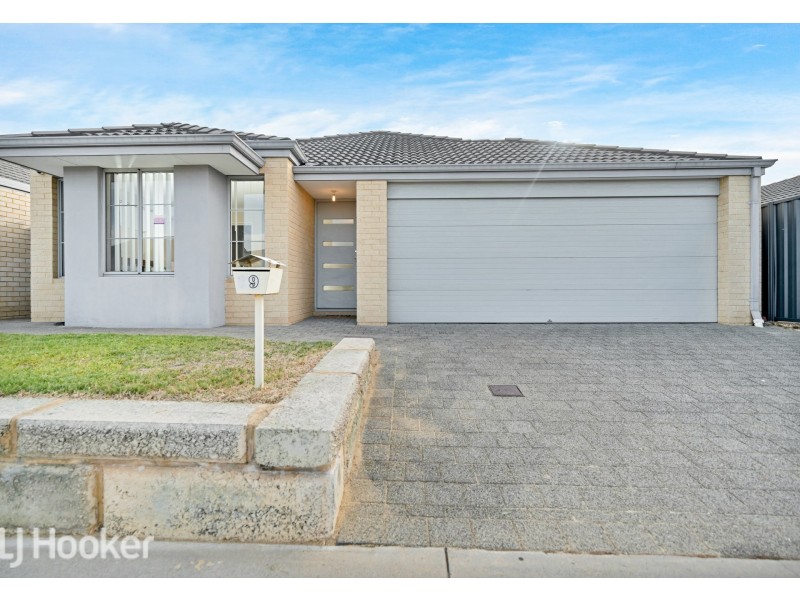19 Cabernet Loop, Pearsall WA 6065