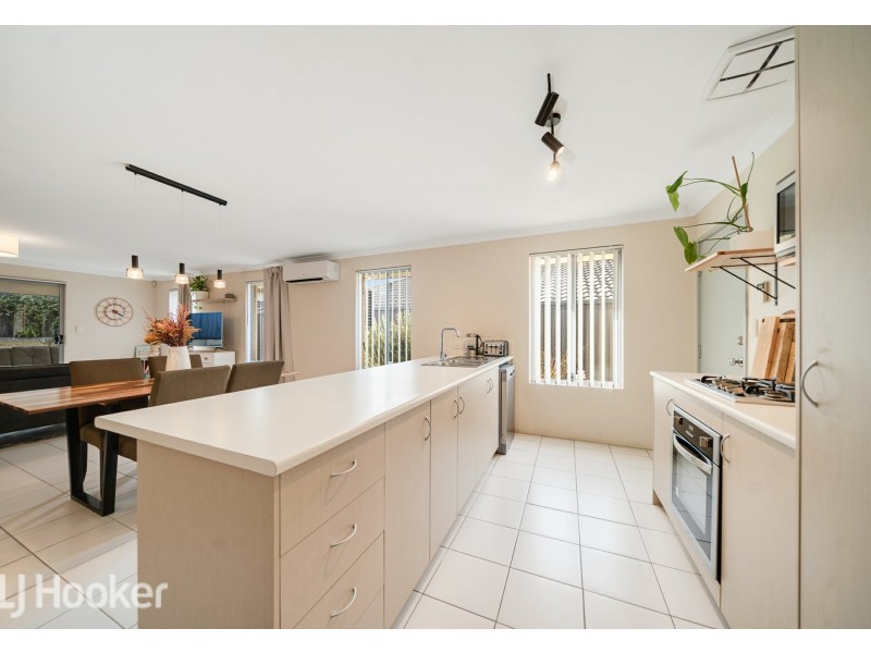 19 Cabernet Loop, Pearsall WA 6065