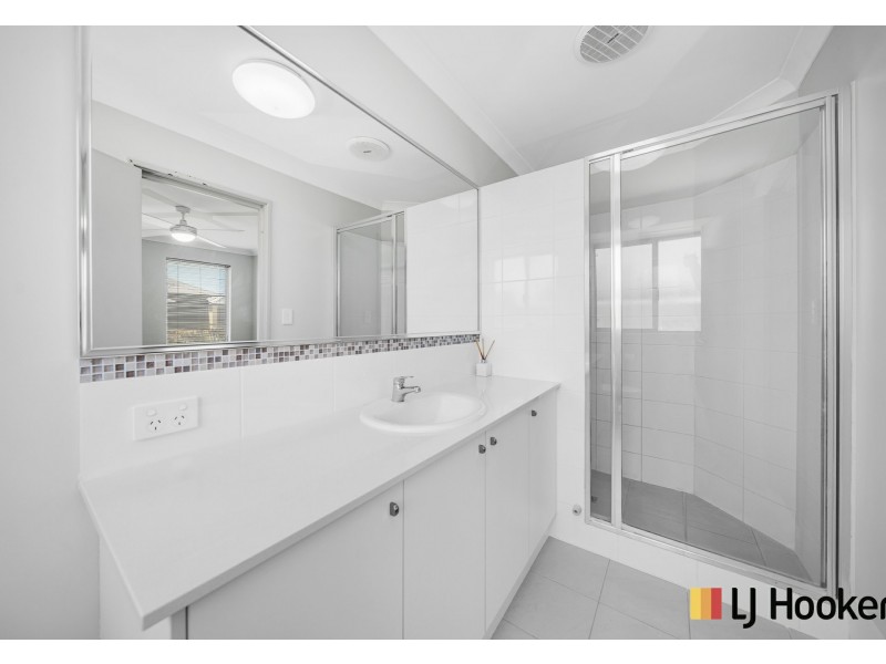 8 Fiano Cross, Caversham WA 6055