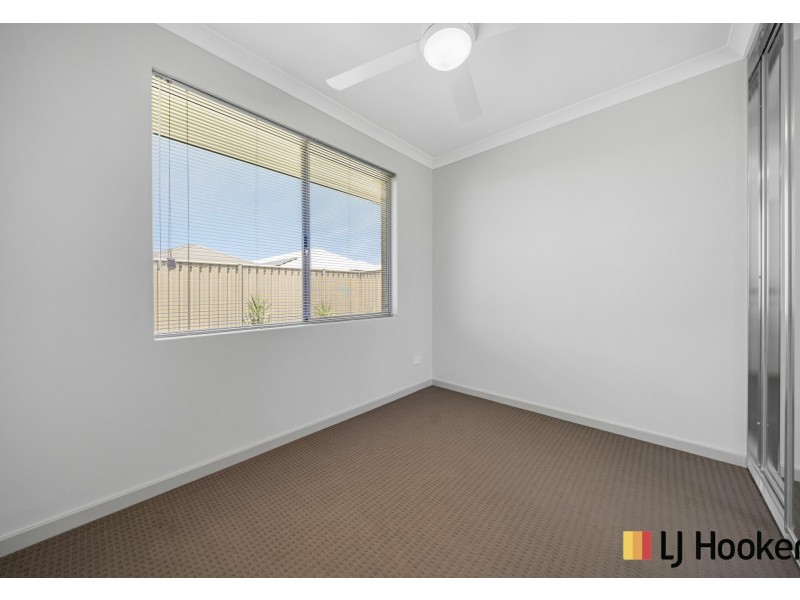 8 Fiano Cross, Caversham WA 6055