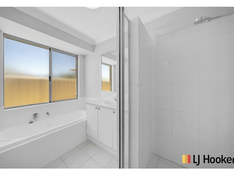 8 Fiano Cross, Caversham WA 6055