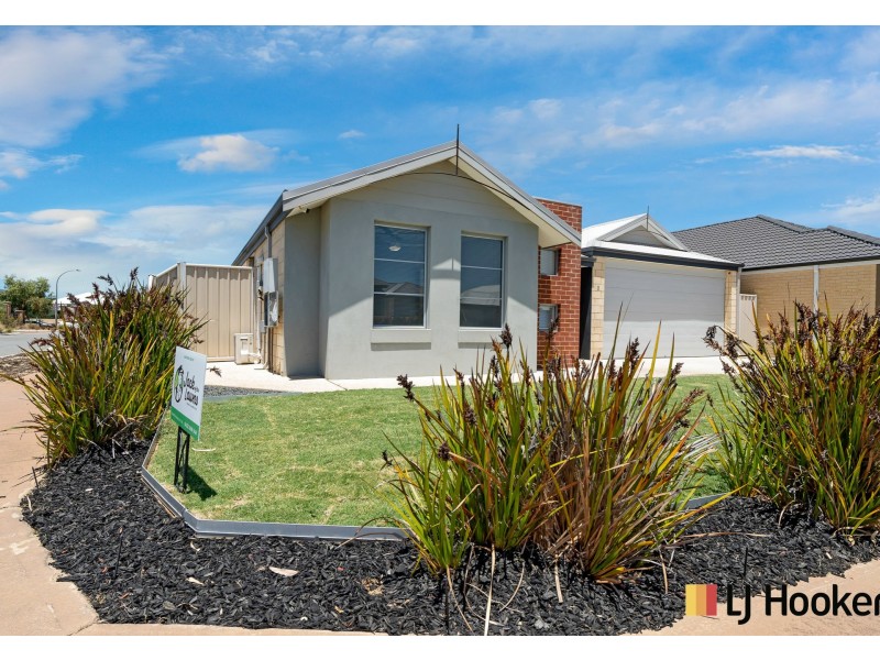 8 Fiano Cross, Caversham WA 6055